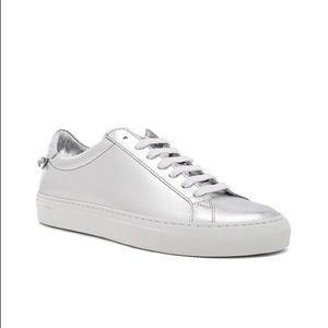 ✨ GIVENCHY Urban Street Silver Sneakers ✨